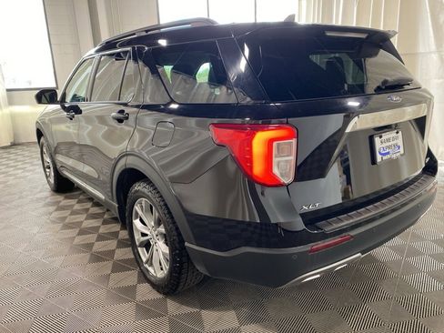 Used 2022 Ford Explorer XLT w/ Equipment Group 202A image 12