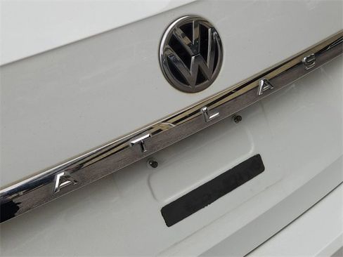 Used 2018 Volkswagen Atlas SE image 29