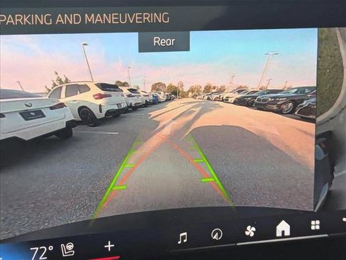 Used 2025 BMW 330i Sedan w/ Premium Package image 12