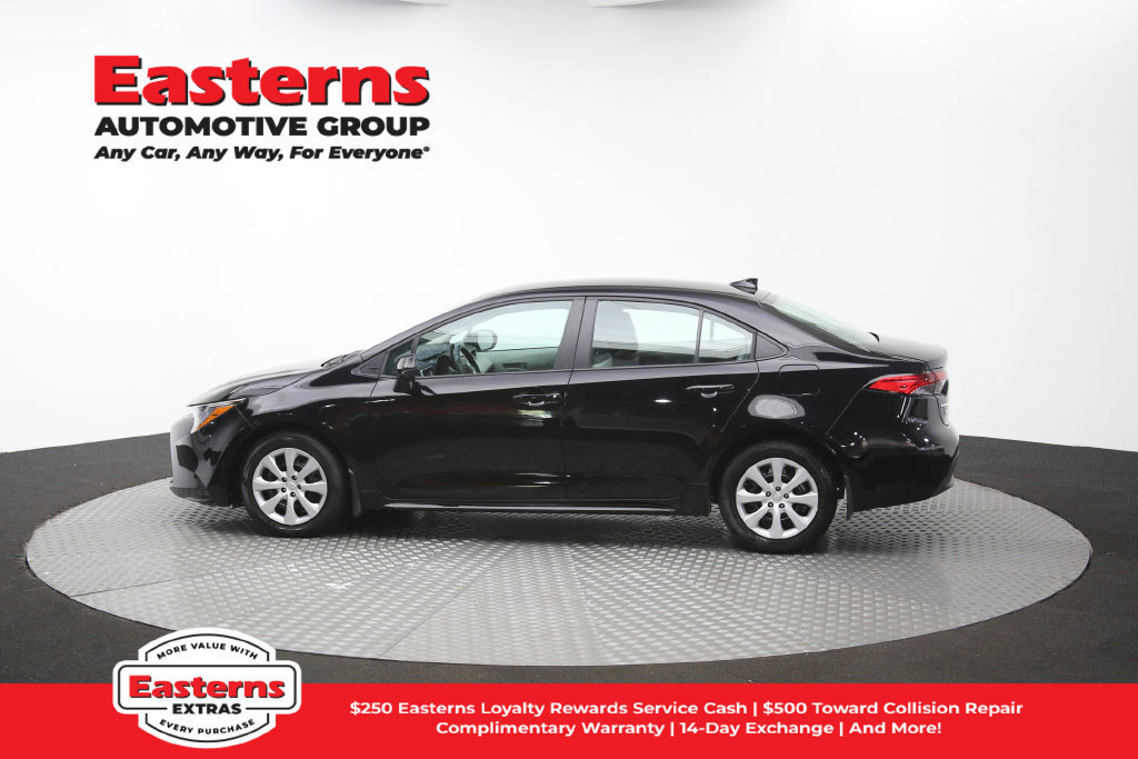 Used 2026 Toyota Corolla LE FWD image 61