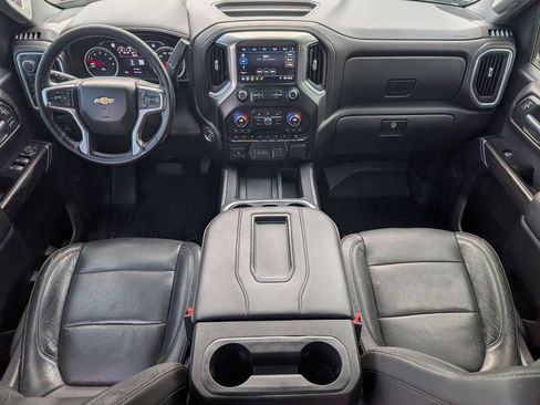 Used 2019 Chevrolet Silverado 1500 LTZ AWD/4WD image 17