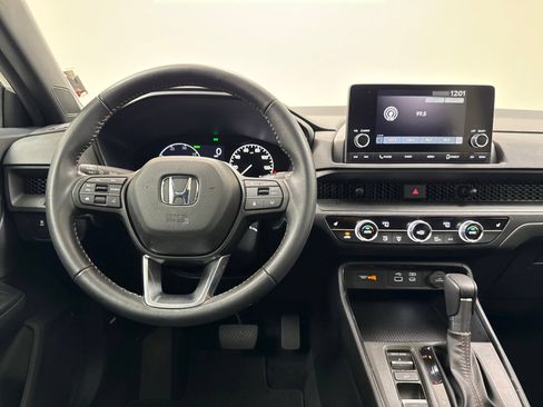 Used 2025 Honda CR-V Sport image 25