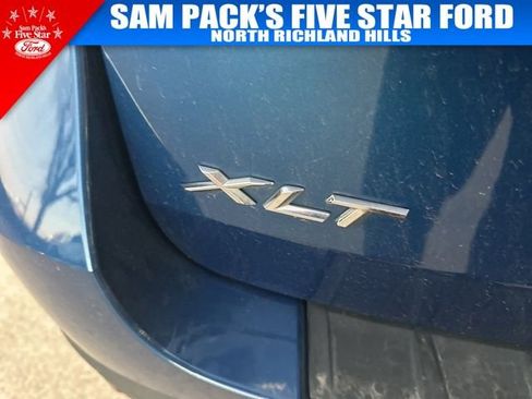 Used 2022 Ford Explorer XLT w/ Equipment Group 202A image 8