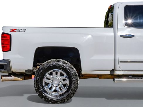 Used 2018 Chevrolet Silverado 2500 LTZ w/ Duramax Plus Package image 6