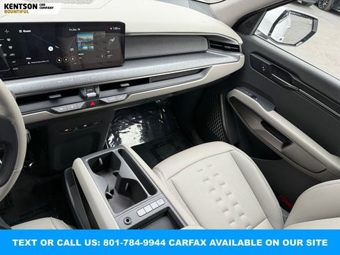 Used 2025 Kia EV9 Wind image 25