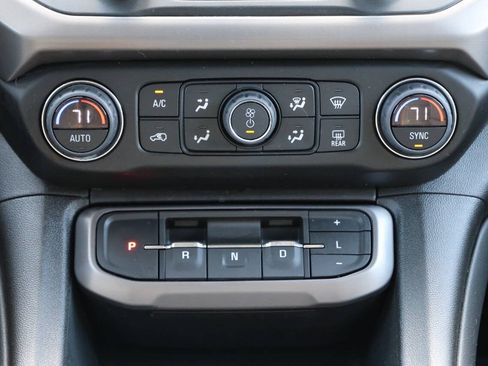 Used 2023 GMC Acadia AT4 w/ Technology Package AWD/4WD image 21