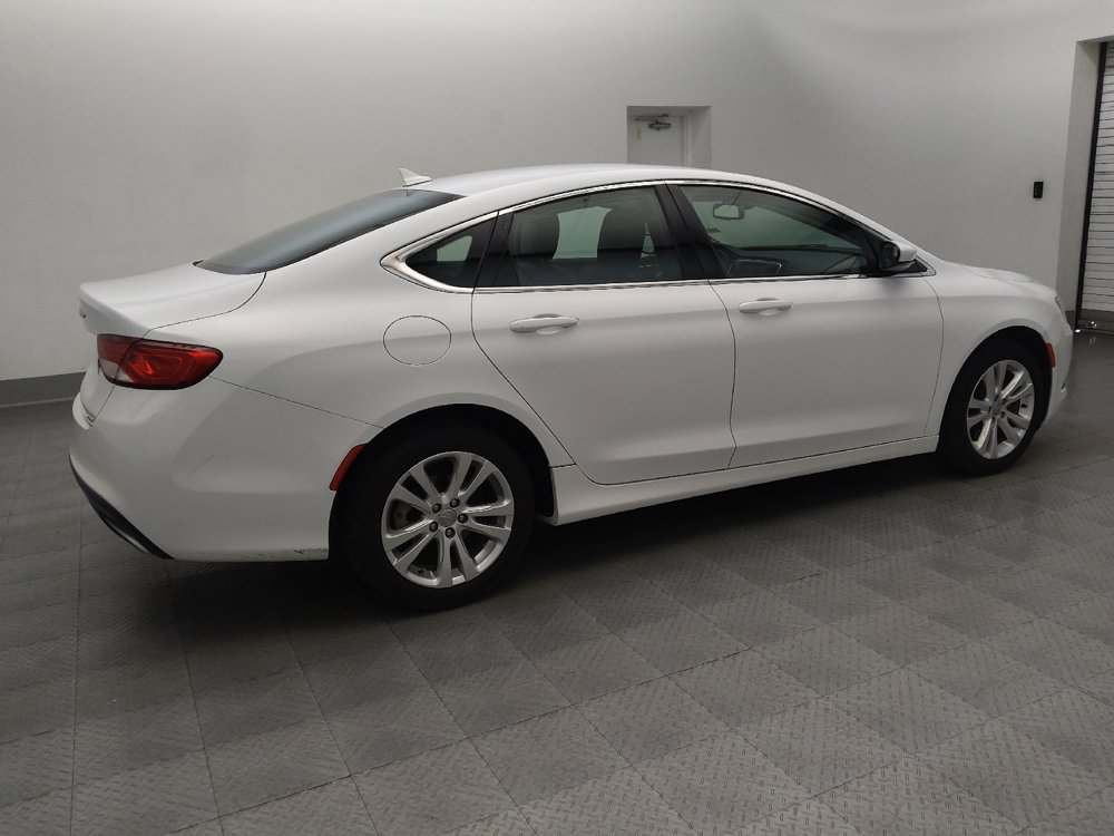 Used 2016 Chrysler 200 Limited Platinum w/ Comfort & Convenience Group FWD image 10