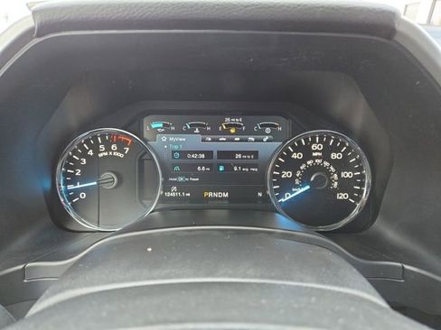 Used 2018 Ford F150 Lariat w/ Trailer Tow Package image 21