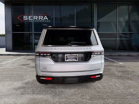 Used 2023 Jeep Grand Wagoneer Series II image 3