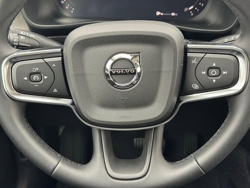 Used 2026 Volvo XC40 B5 Plus image 11