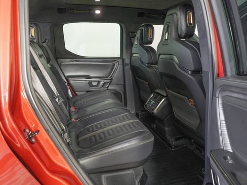 Used 2022 Rivian R1T Adventure image 11