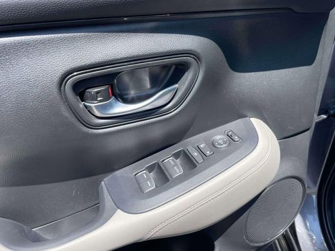 Used 2025 Honda HR-V EX-L image 17