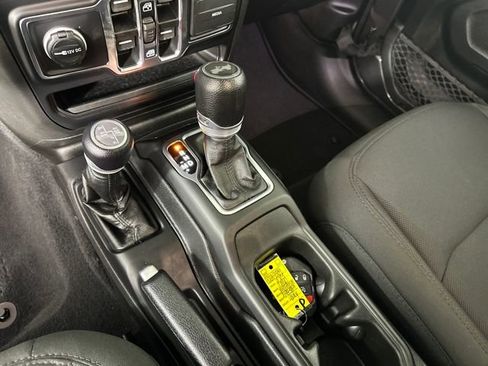 Used 2023 Jeep Wrangler Unlimited w/ Cold Weather Group image 20