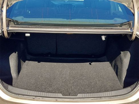 Used 2024 Chevrolet Malibu LT image 12