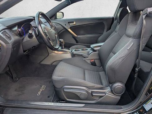 Used 2014 Hyundai Genesis 2.0T image 14