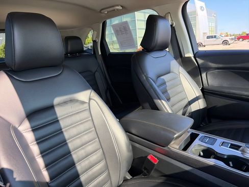 Used 2024 Ford Edge SEL w/ Convenience Package AWD/4WD image 12