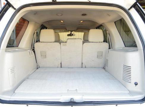 Used 2010 Ford Expedition XLT AWD/4WD image 36
