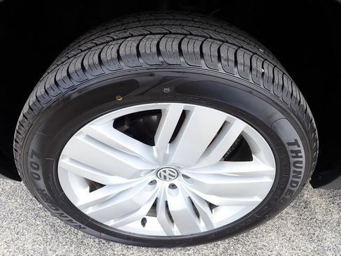 Used 2019 Volkswagen Atlas SE AWD/4WD image 12
