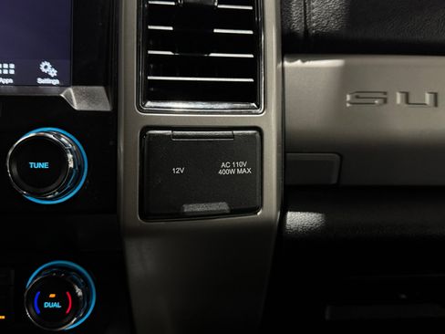 Used 2019 Ford F250 Lariat w/ Lariat Value Package image 26