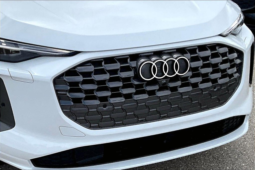 New 2026 Audi Q5 Premium Plus AWD/4WD image 11