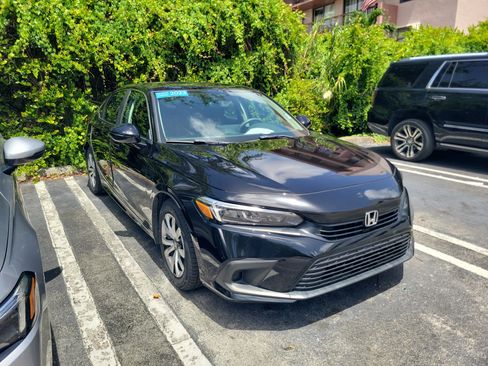 Certified 2023 Honda Civic LX image 2