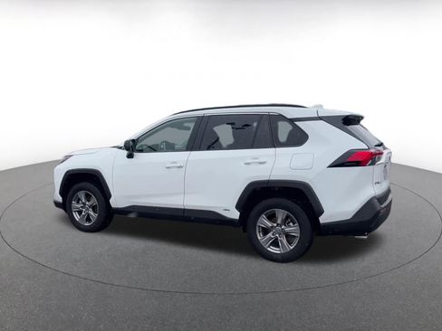 Used 2025 Toyota RAV4 LE image 10