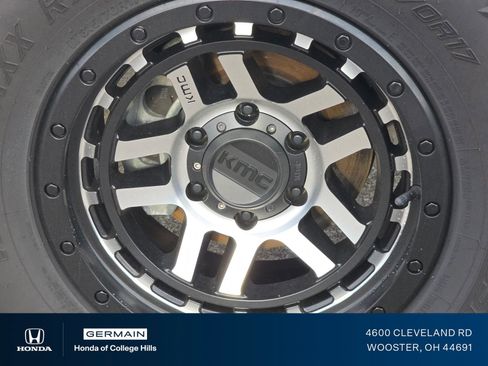 Used 2023 Ford Bronco Black Diamond image 10