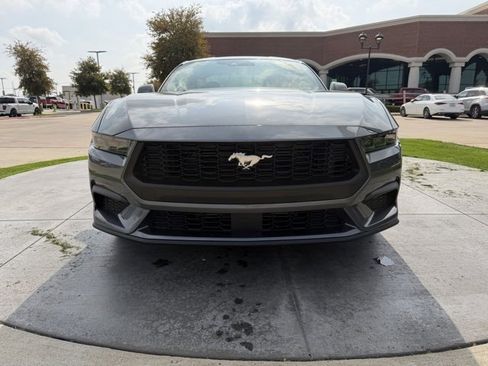 Certified 2025 Ford Mustang Coupe image 2