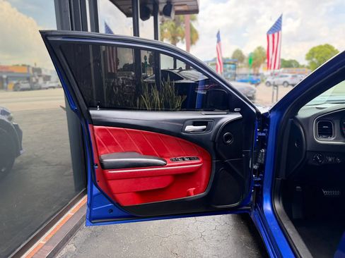 Used 2020 Dodge Charger R/T w/ Blacktop Package RWD image 28