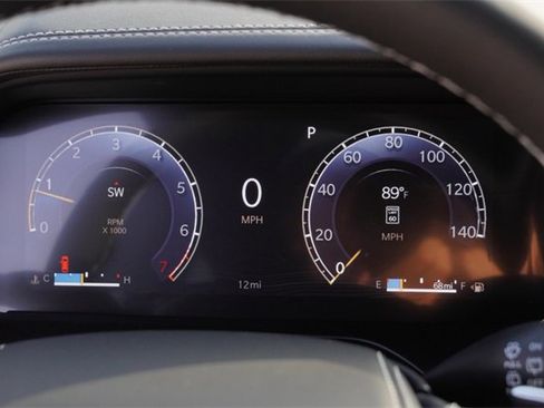 New 2025 Jeep Grand Cherokee L Overland w/ Luxury Tech Group IV image 32