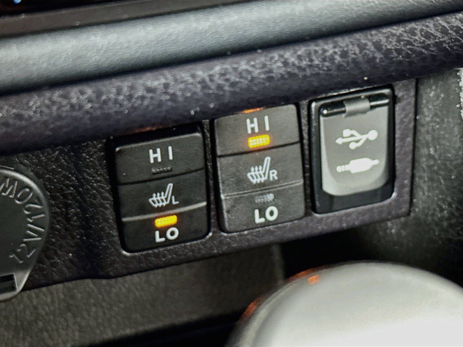 Used 2019 Toyota Corolla XLE w/ Carpet Mat Package (TMS) FWD image 20