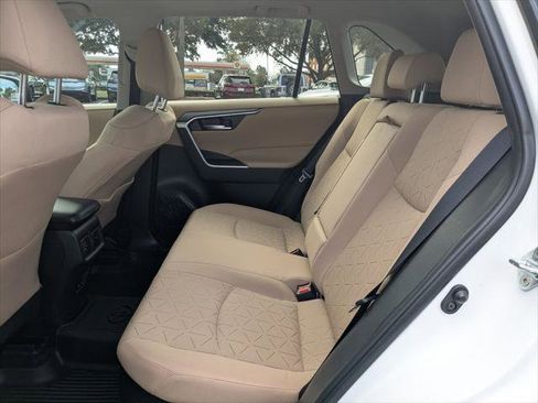 Certified 2022 Toyota RAV4 XLE w/ Convenience Package image 12