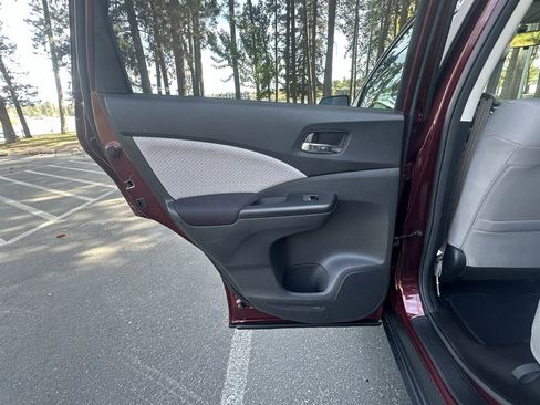Used 2015 Honda CR-V EX image 41
