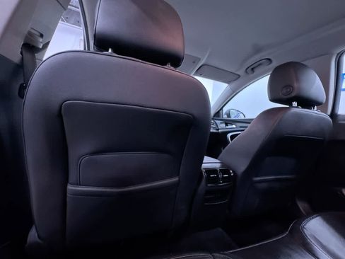 Used 2011 Buick Regal CXL image 35