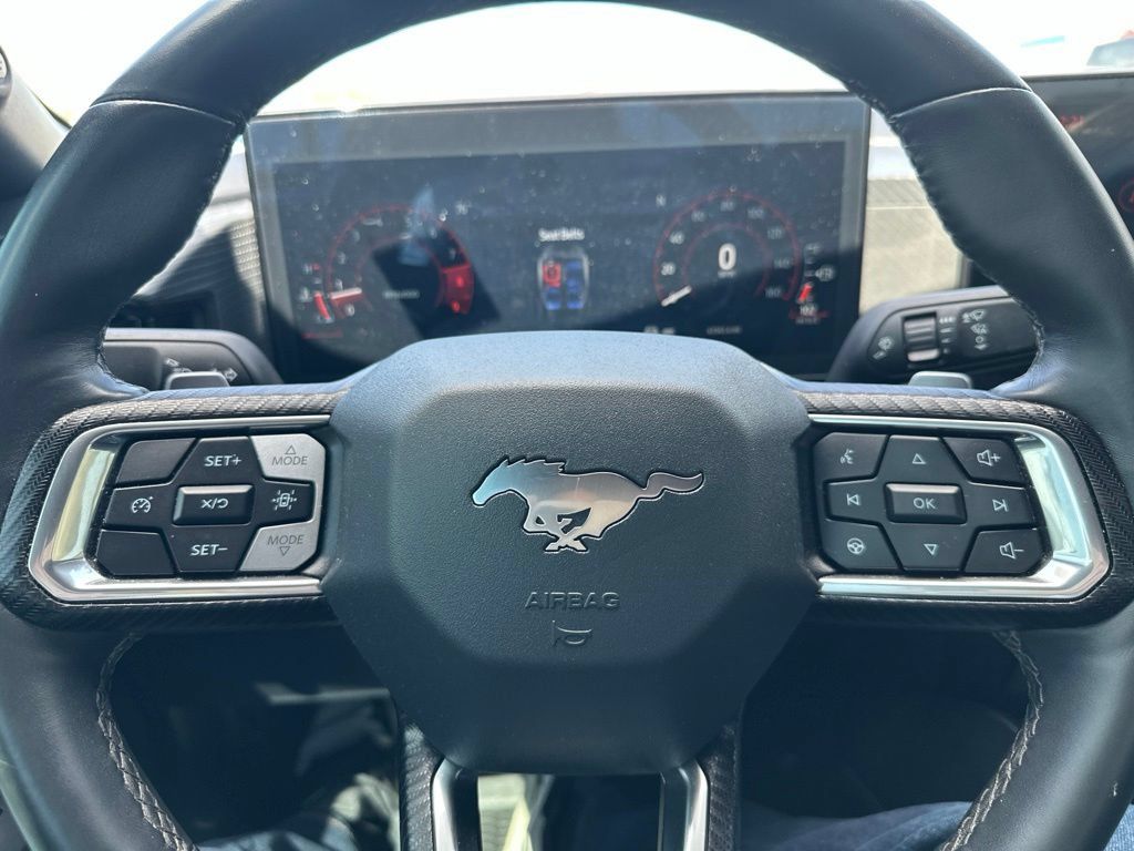 Used 2024 Ford Mustang GT RWD image 11