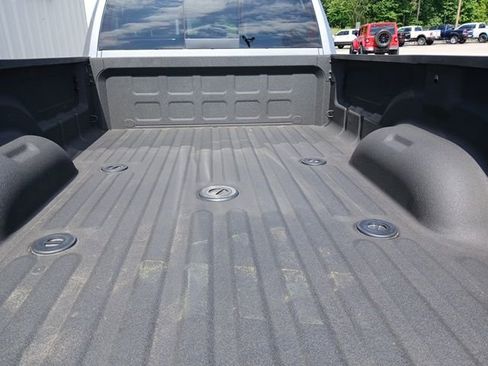 Used 2024 RAM 3500 Tradesman w/ Chrome Appearance Group AWD/4WD image 6