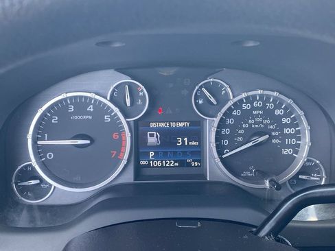 Used 2017 Toyota Tundra SR5 AWD/4WD image 29
