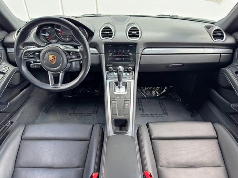 Used 2024 Porsche 718 Cayman RWD image 12