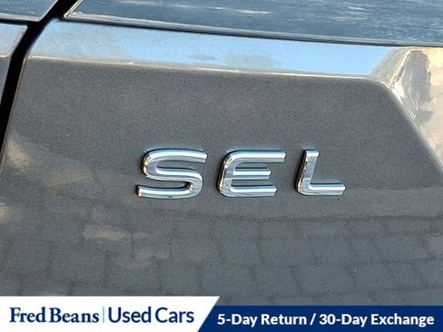 Used 2025 Volkswagen Atlas SEL Premium R-Line image 34