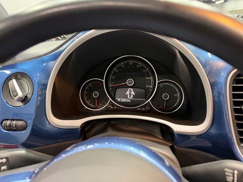 Used 2019 Volkswagen Beetle 2.0T S FWD image 37