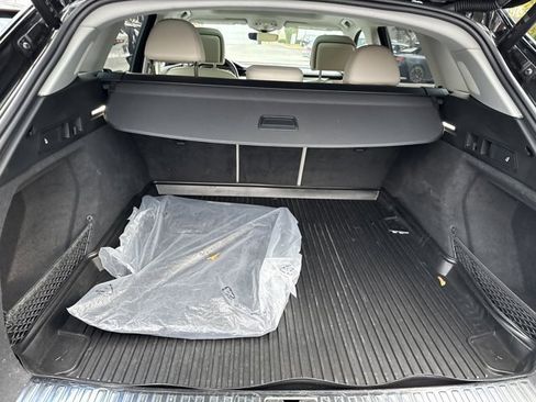 Certified 2024 Audi Q8 e-tron Premium Plus w/ Premium Plus Package image 32