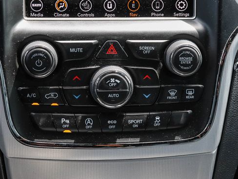 Used 2018 Jeep Grand Cherokee Limited RWD image 23
