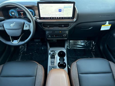 New 2025 Ford Bronco Sport Outer Banks w/ Outer Banks Tech Package+ image 10