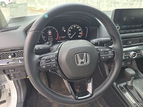 Used 2024 Honda Civic EX image 10