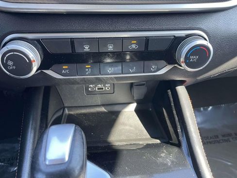 Used 2023 Nissan Altima 2.5 SR FWD image 40