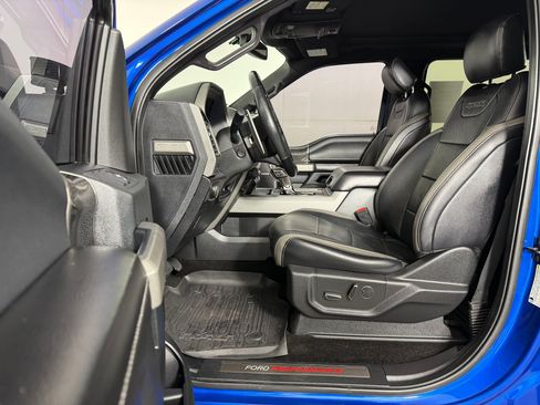Used 2018 Ford F150 Raptor w/ Equipment Group 802A Luxury AWD/4WD image 4