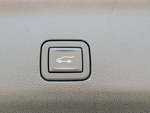 Used 2023 GMC Yukon Denali Ultimate AWD/4WD image 30