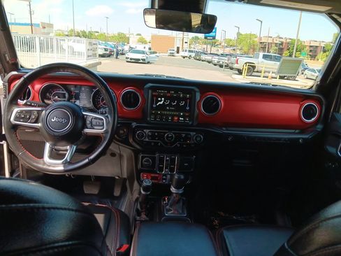 Used 2021 Jeep Wrangler Unlimited Rubicon AWD/4WD image 12