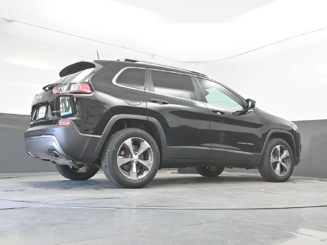 Used 2019 Jeep Cherokee Limited AWD/4WD image 33