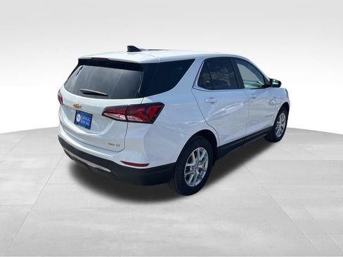 Used 2023 Chevrolet Equinox LT w/ Driver Convenience Package AWD/4WD image 7